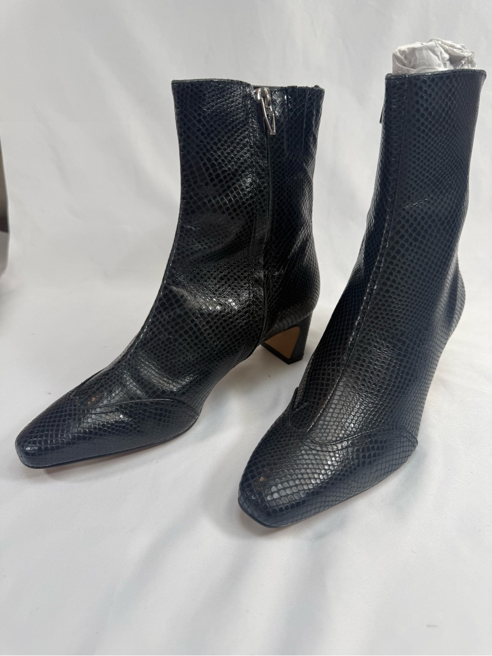 NEW Dolce Vita Womens Anika Heeled Ankle Boots Embossed Leather Sz 6 Retail $170